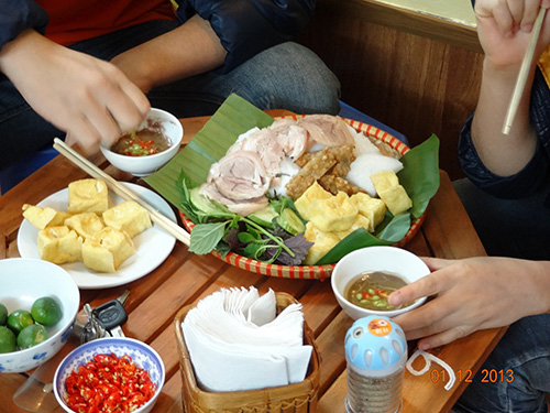 Lý giải sức hút Bún đậu NT - Trần Thái Tông có gì ngon mà đông khách đến thế - 3