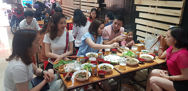 Lý giải sức hút Bún đậu NT - Trần Thái Tông có gì ngon mà đông khách đến thế - 4