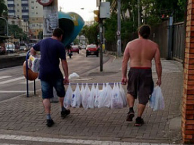 Tranh vui - Hài hước với sự sáng tạo "vô biên" của nhân loại