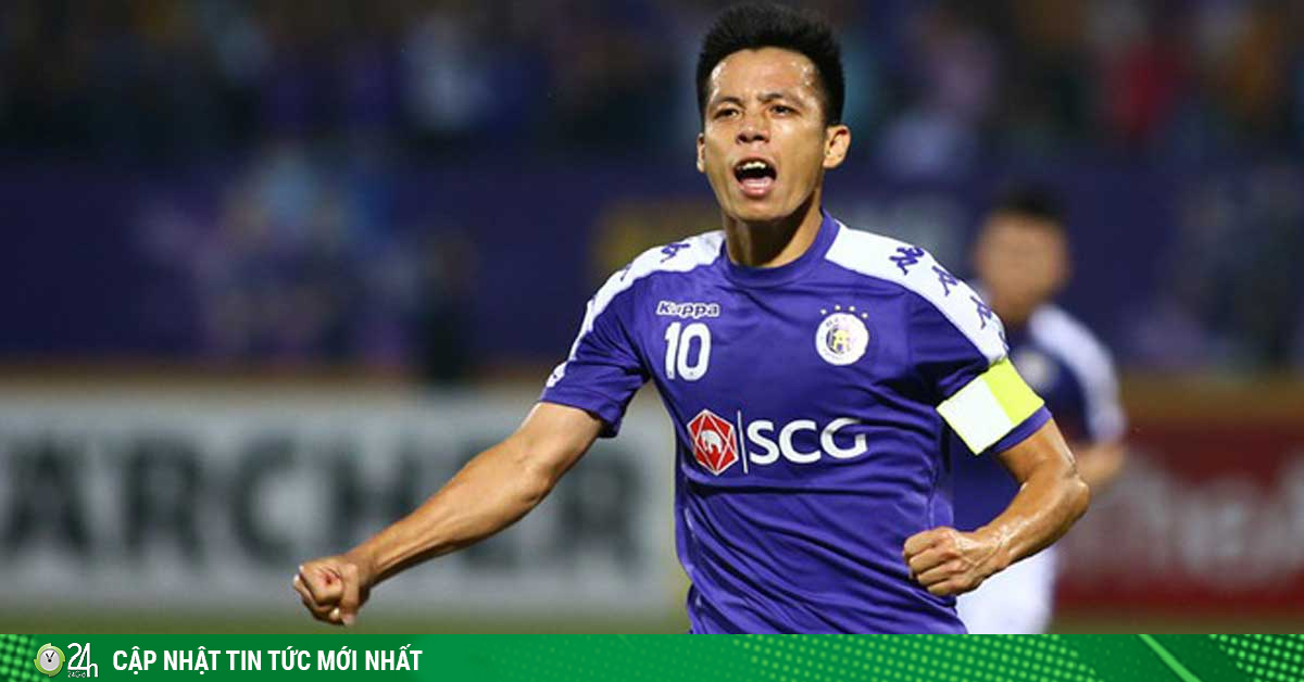 Văn Quyết sánh vai Park Ji Sung, lọt top 9 tiền vệ hay nhất châu Á
