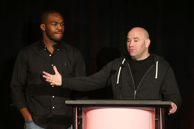 Jon Jones mâu thuẫn gay gắt với Dana White