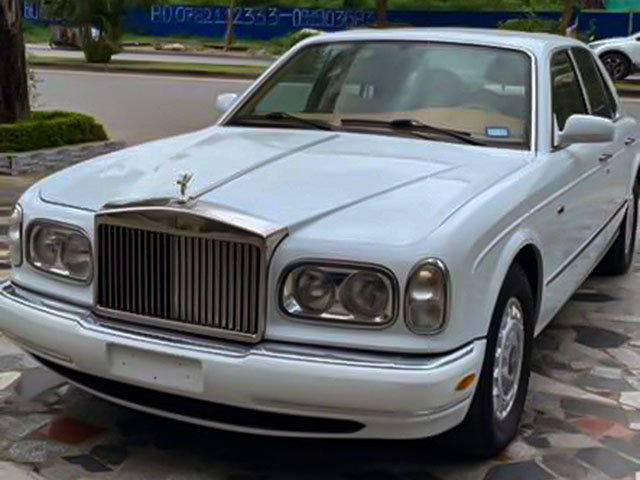 Tin tức ô tô - Hàng hiếm Roll Royce Silver Seraph đời 1999 rao bán hơn 7 tỷ đồng tại Việt Nam