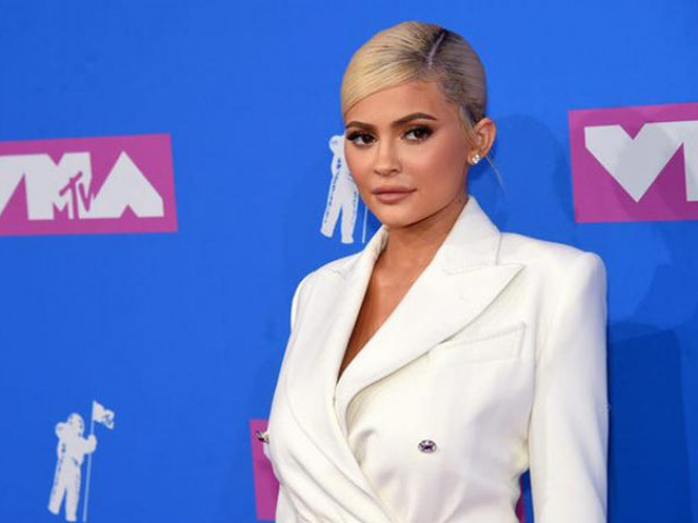 Kinh doanh - Forbes "vạch mặt" trò khai khống doanh thu của tỷ phú tự thân giả mạo Kylie Jenner