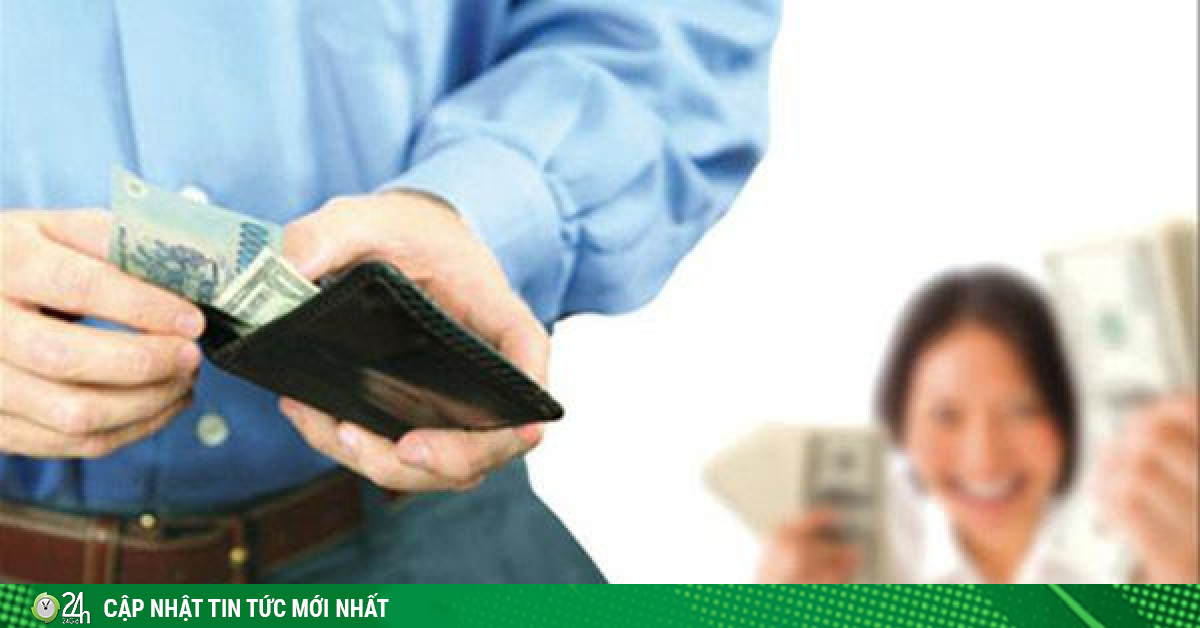 Chồng không đưa tiền cho vợ, chị em ta phải làm sao đây?