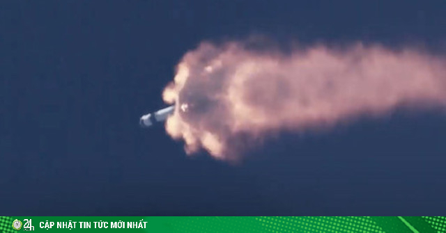 SpaceX thực hiện thành công chuyến bay lịch sử đưa người vào không gian