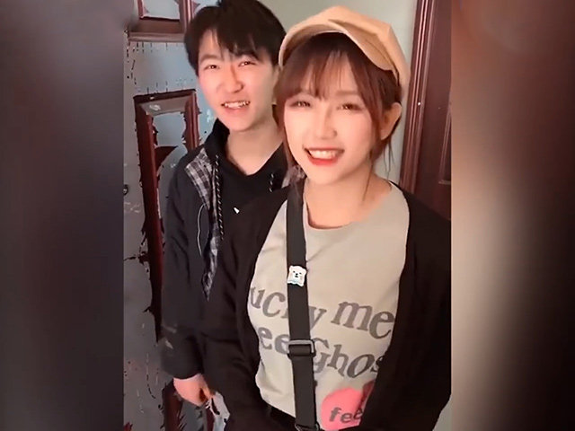 Video Clip Cười - Ông bố phũ phàng ngay lần đầu con gái dẫn bạn trai về nhà