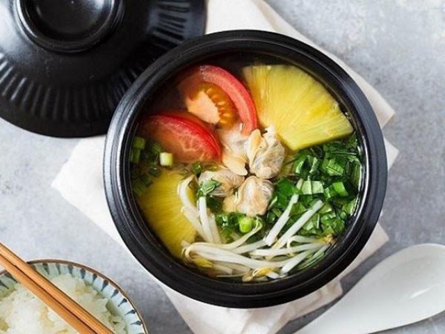 Ẩm thực - Nắng nóng chỉ cần có bát canh ngao nấu chua thế này bao nhiêu cơm cũng hết