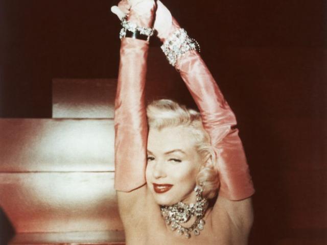 Huyền thoại Marilyn Monroe và viên kim cương Mặt trăng tuyệt đẹp