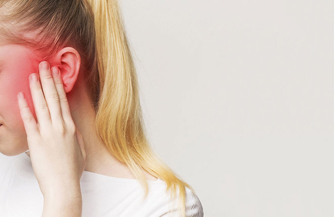 Ù tai có thể là triệu chứng của viêm tai