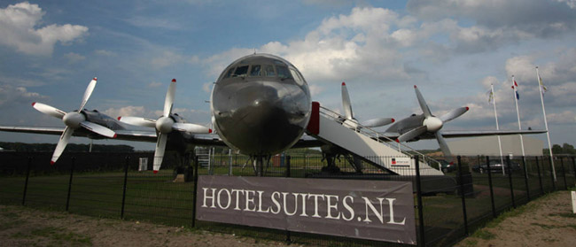 Khách sạn máy bay: Toàn bộ máy bay đã được sửa lại thành một phòng đôi sang trọng với đầy đủ tiện nghi.

