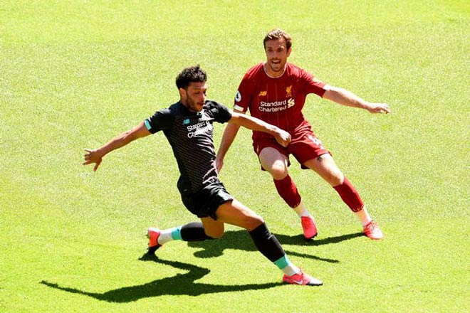 Liverpool đá trận đầu tiên hậu Covid-19: Mane lập công, hạ gục Salah - 3