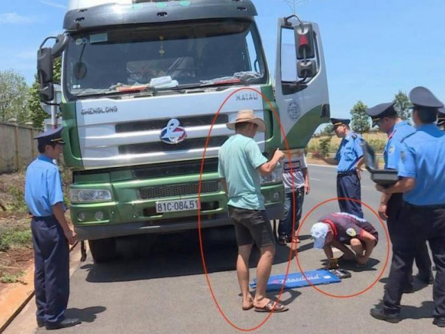 Tin tức trong ngày - Chánh TTGT Đắk Lắk nói gì vụ nhóm người "vây" lực lượng xử lý vi phạm?