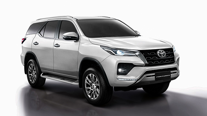 Toyota tăng tính thẩm mỹ cho mẫu xe SUV Fortuner 2021 - 1