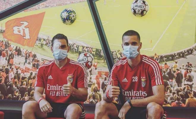 Andrija Zivkovic (trái) và Julian Weigl trong bức ảnh mới nhất