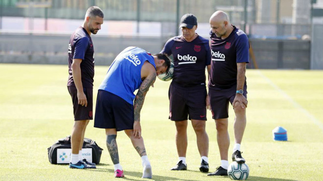 Barca vừa ra thông báo chính thức xác nhận chấn thương của Messi