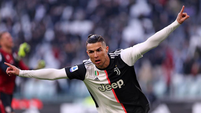 Cristiano Ronaldo được công nhận là tỷ phú đầu tiên của làng bóng đá&nbsp;