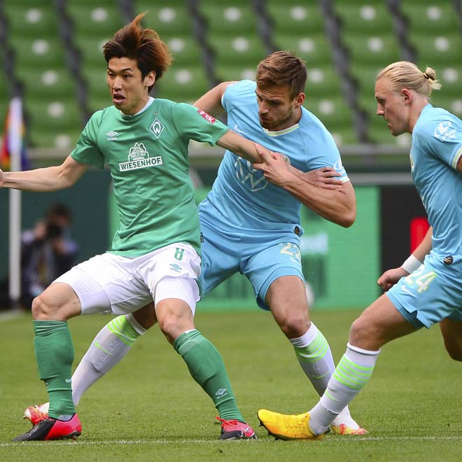 Video highlight trận Bremen - Wolfsburg: SAO Nhật Bản ghi dấu, penalty hụt tranh cãi (H1) - 1