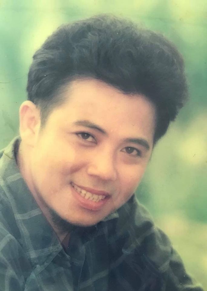 Vì cờ bạc, Hồng Tơ từng phá sản, gia đình ly tán