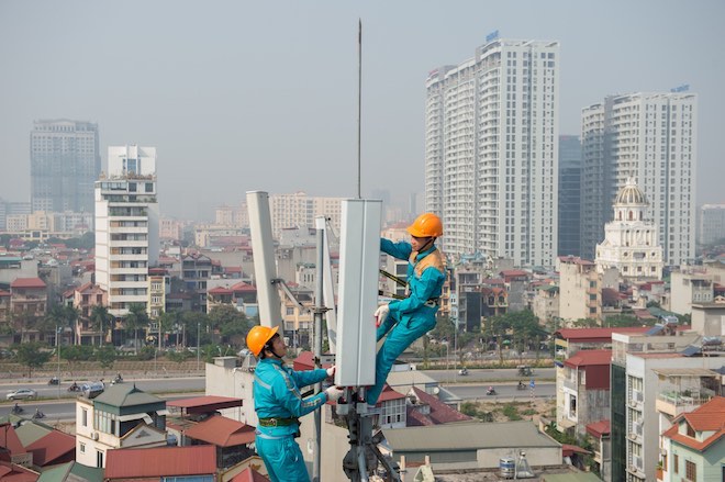 Một trạm thu phát sóng điện thoại tại Việt Nam.