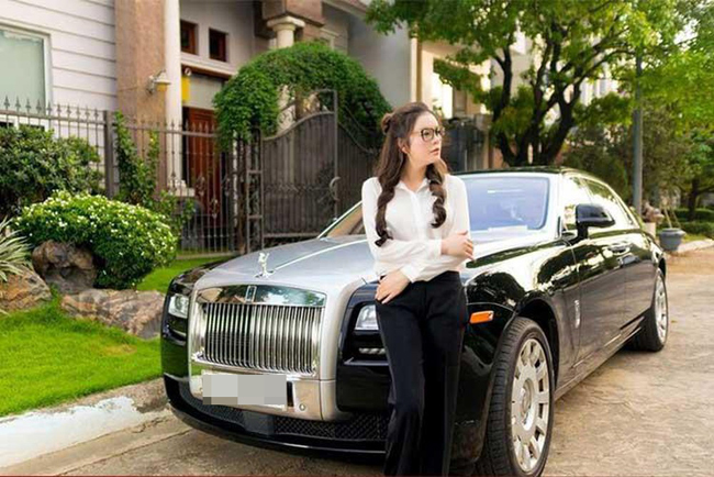 Top 5 mẫu xe ô tô RollsRoyce nổi tiếng tốt nhất tại Việt Nam  TOP 5 HOT  NHẤT VIỆT NAM