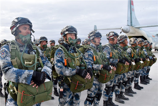 Trung Quốc những năm gần đây tích cực đầu tư cho lực lượng lính dù.