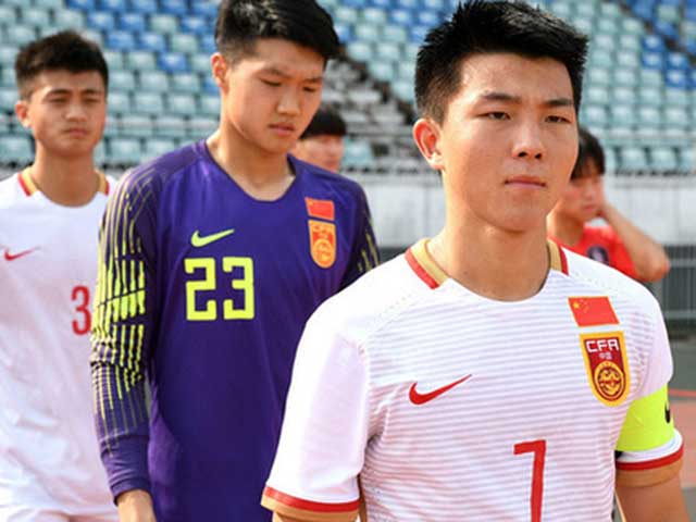 Các cầu thủ trẻ Trung Quốc gặp nhiều vấn đề về thái độ và kỷ luật