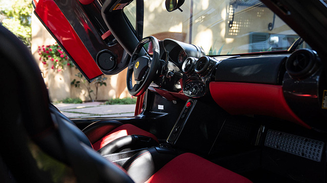 Siêu xe 17 năm tuổi Ferrari Enzo được bán đấu giá trực tuyến hơn 2,6 triệu đô - 9