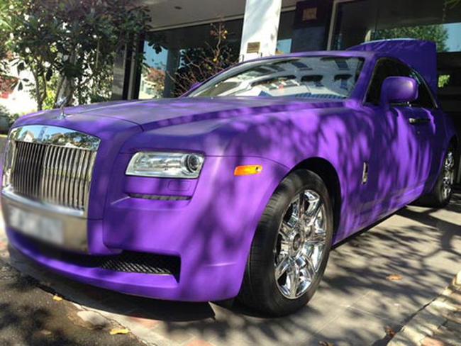 Thiếu gia Phố Núi còn từng "nhuộm tím" cho chiếc Rolls Royce.
