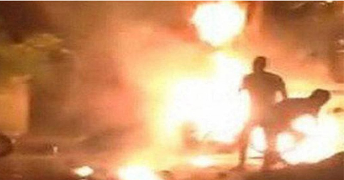 Pháp luật - Nghịch tử tưới xăng đốt cha, 4 người thương vong