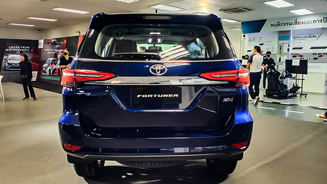Những nâng cấp trên Toyota Fortuner 2021 so với thế hệ cũ - 5
