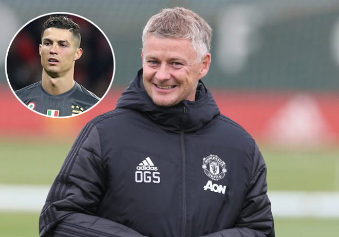 HLV Solskjaer rất sẵn sàng nếu Ronaldo trở lại mái nhà xưa