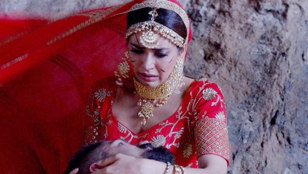 Cuộc trả thù khốc liệt của xà nữ quyến rũ nhất Ấn Độ lên sóng truyền hình Việt - 2