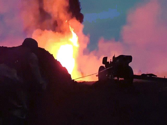 Thế giới - Video: Nga đem pháo chống tăng nã thẳng vào giếng dầu đang cháy