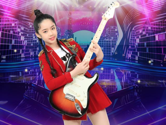 Giải trí - Lộ diện giọng ca "khủng", mới 11 tuổi đã nói và hát 3 thứ tiếng, chơi 4 nhạc cụ