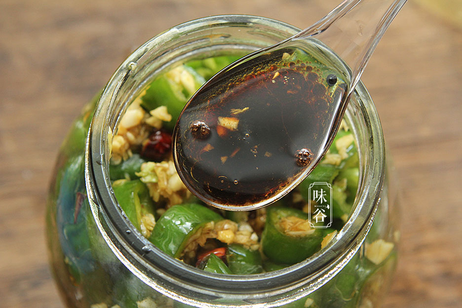 Công thức gia truyền 30 năm làm món ớt ngâm, ăn một lần là nhớ mãi - 8