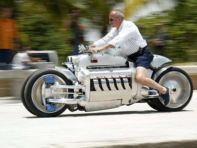 Xuất hiện dị bản quái vật Dodge Tomahawk tại Việt Nam - 2