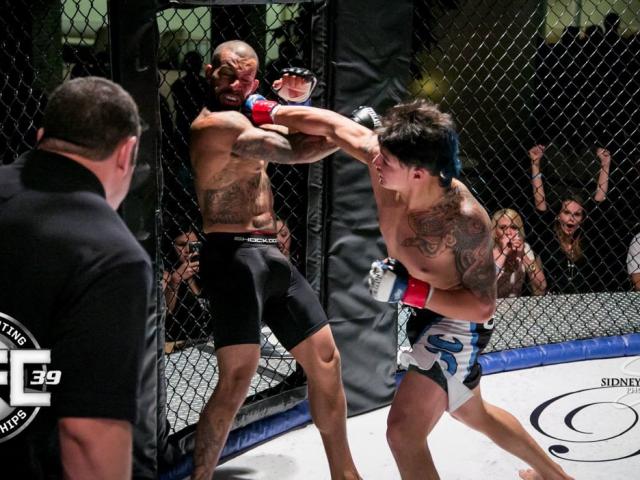 Thể thao - Võ sĩ MMA gốc Việt “uy chấn võ lâm”, đấu 4 trận thắng knock-out cả 4