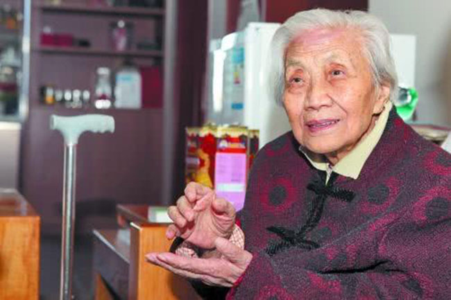 Bí quyết sống thọ 110 tuổi của bà lão nhờ 3 bí quyết ăn uống mà không cần tập thể dục - 1