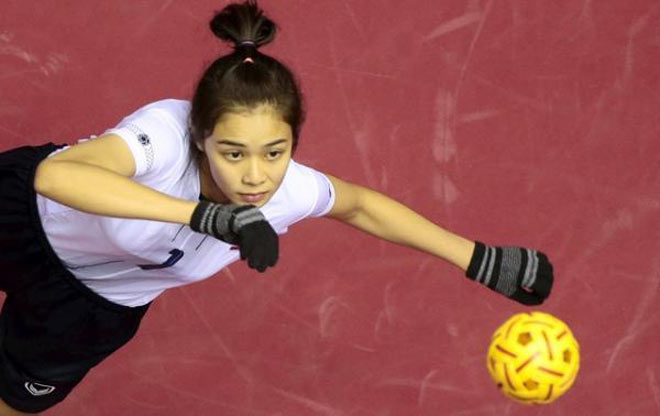 Hot-girl cầu mây Thái Lan có tuyệt chiêu vô lê “100 phát đều trúng” - 4