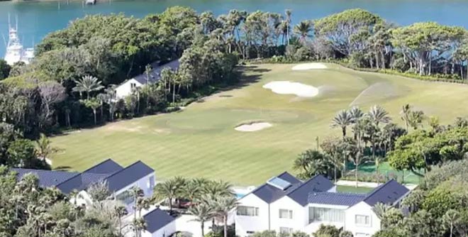 Khu biệt thự của huyền thoại sống làng golf Tiger Woods có giá hơn 40 triệu USD, Wealthygorilla ước tính "Cọp gỗ" đang có khoảng 800 triệu USD trong tài khoản