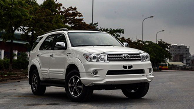 Điểm qua các dòng đời xe Toyota Fortuner có mặt trên thị trường - 4