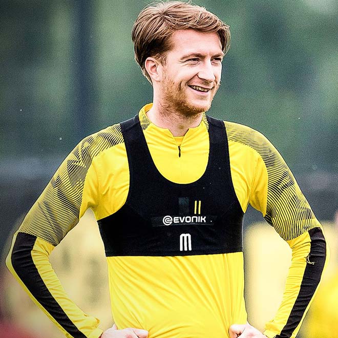 Tin HOT bóng đá tối 11/6: "Hot boy" Marco Reus trở lại với vẻ ngoài ấn tượng - 1