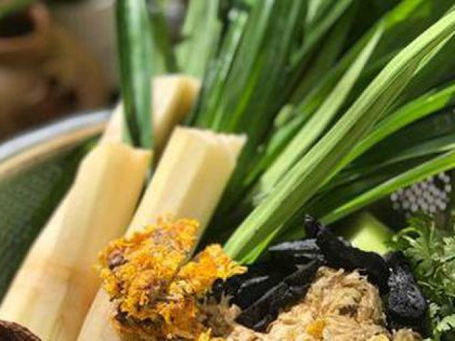 Ẩm thực - Cách làm nước uống giải nhiệt từ bí đao để trắng da, đánh bay ngứa ngáy, mụn rôm mùa hè