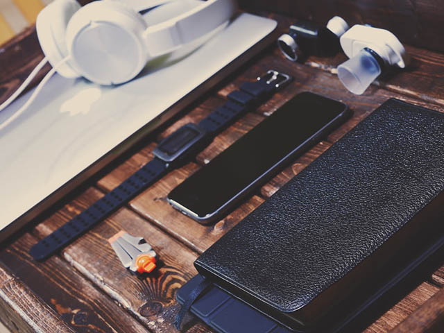 Thời trang Hi-tech - Những phụ kiện lạ lẫm cho iPhone nhưng lại rất hữu dụng