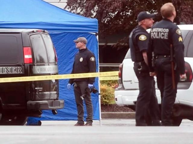 Thế giới - Mỹ: Đòi gặp bạn trai của vợ rồi rút súng bắn ngay lập tức