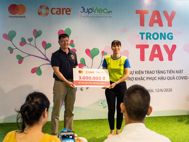 Kinh doanh - Doanh nghiệp hỗ trợ 1,6 tỷ đồng cho người giúp việc bị ảnh hưởng bởi Covid-19