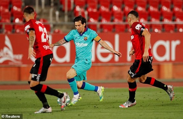 Trực tiếp bóng đá Mallorca - Barcelona: Messi lập công (Hết giờ) - 15