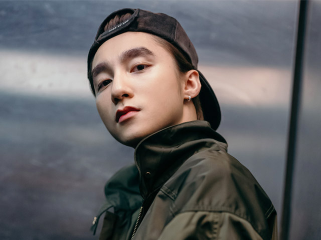 Phim - Sơn Tùng làm điều khiến fan vỡ oà khi vừa lập kỷ lục phim Việt