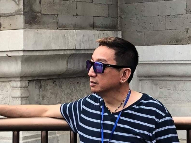 Ca nhạc - MTV - "Ông hoàng nhạc nghèo" Trường Vũ đến thời… bung lụa?