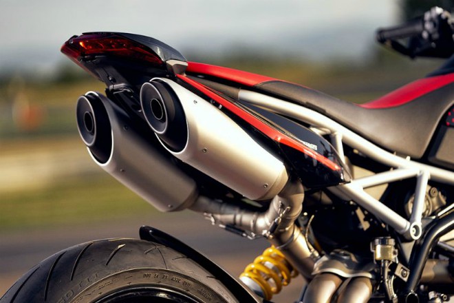 2020 Ducati Hypermotard 950 RVE trình làng, đậm chất nghệ thuật đường phố - 7